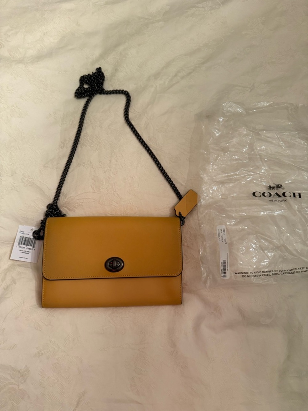 COACH Leather Crossbody Bag in Mustard NWT